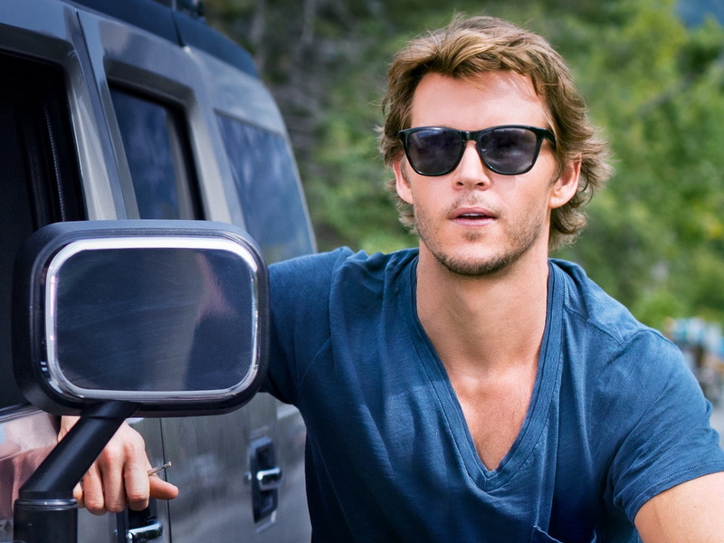 one Man Only, leo palamino, males, the right kind of wrong, people Traveling, beard, cheerful, day, car, casual Clothing, summer, sunglasses, outdoors