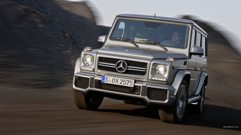 Mercedes G-Class, sky, motion, retro styled, road, headlight, day, land vehicle, reflection, transportation, selective focus, mode of transportation, 1080P