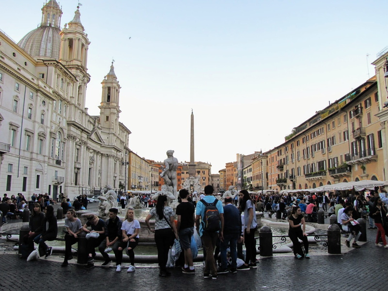rome, real people, spirituality, piazza navona, religion, place of worship, roma, outdoors, belief, group of people, square, building, church, men, architecture