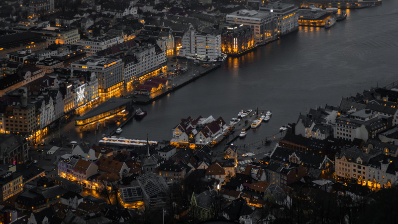 dusk, gray, bergen, outdoors, intersection, town, architecture, landscape, river, metropolis, nature, water, photo, building exterior, vehicle, high angle view