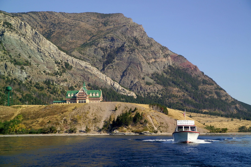 architecture And Buildings, day, lake, hills, boat, landscape, passenger craft, Prince of Wales Hotel, Boat Tour, waterton, 4K, color Image, architecture