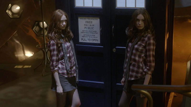 togetherness, waiting, standing, young women, long hair, hair, Doctor Who, people, two people, adult, casual clothing, night, reflection, Karen Gillan