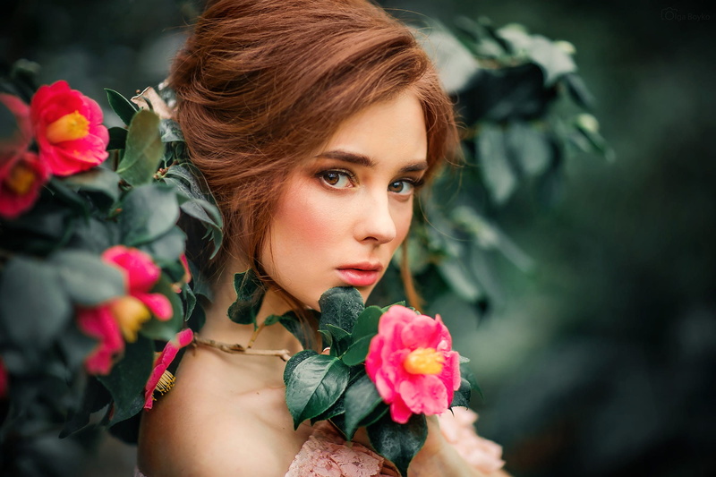 Olga Boyko, brown hair, garden, hairstyle, 1080P, look, makeup, beauty, model, portrait, flowers, bokeh, Alexander, leaves, branches