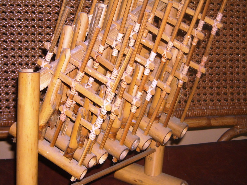 no people, traditional, order, angklung, alcohol, still life, choice, musical instrument, 2K, box, java, brown, large group of objects, indoors, close-up
