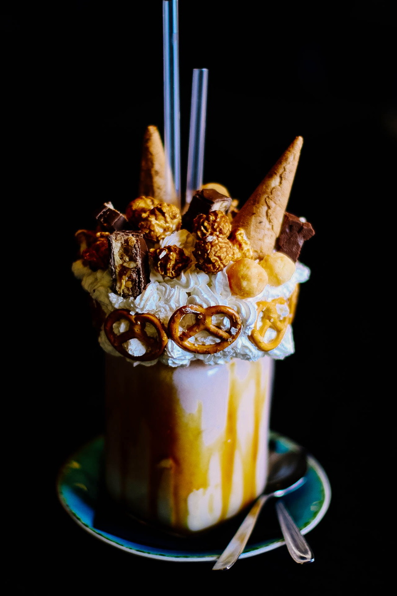 snack, drink, still life, straws, cold, eating utensil, spoon, 1080P, indulgence, black background, food, no people, refreshment, studio shot, delicious