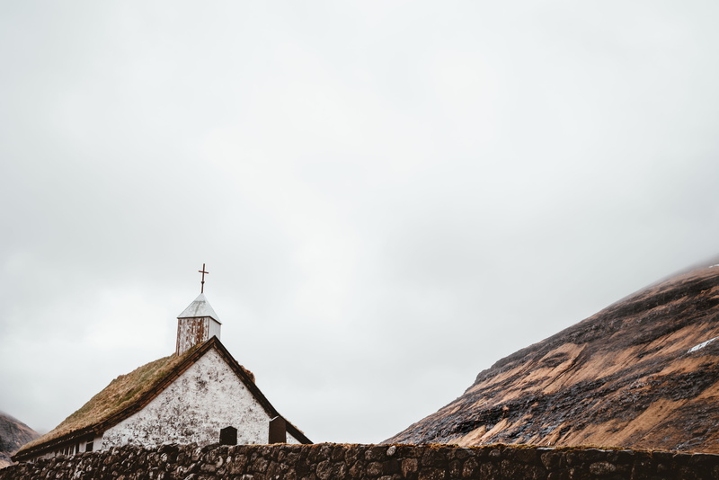 chapel, white, wall, cloud - sky, belief, travel destinations, religion, sky, fog, nature, cathedral, cloud, cloudy, outdoors, saksun, church, building exterior