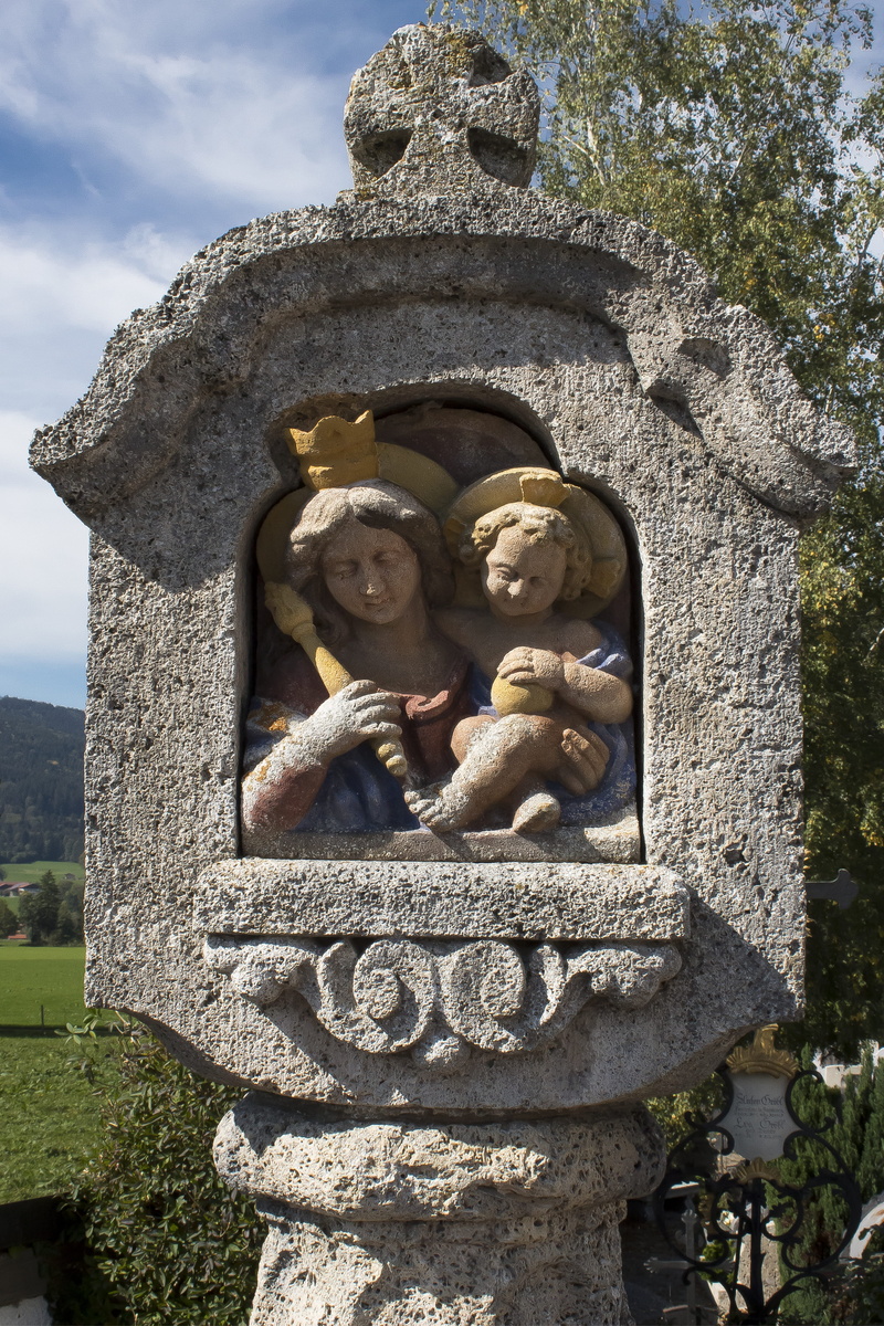the past, craft, creativity, human representation, maria, figure, christ child, belief, built structure, grave tele, solid, spirituality, architecture