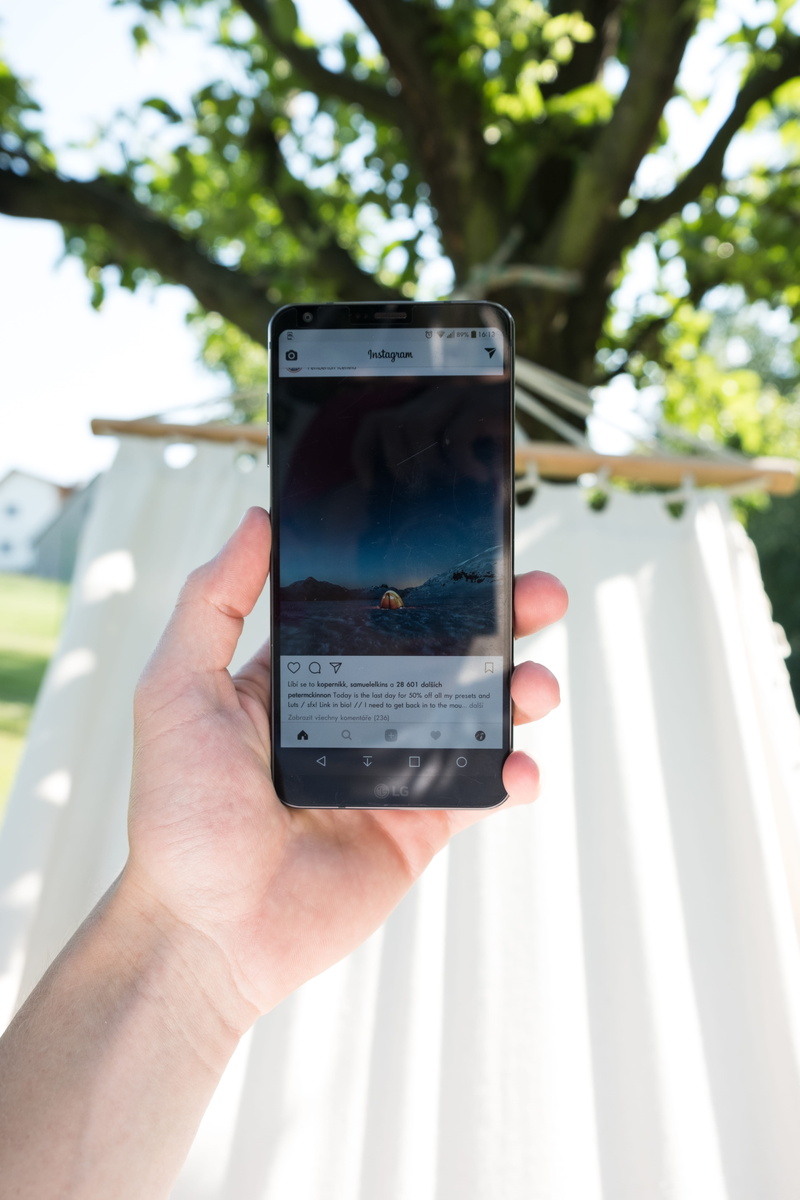 hand, focus on foreground, relax, portable information device, unrecognizable person, communication, photography themes, outdoors, holding, smart phone