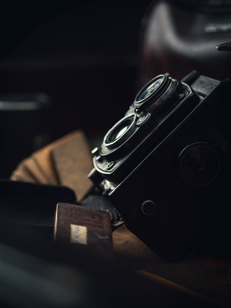 bokeh, black Color, diary, retro Styled, close-up, vintage, technology, dark photo, memory, 80mm, f2.8, lens, twin, camera - Photographic Equipment, zeiss