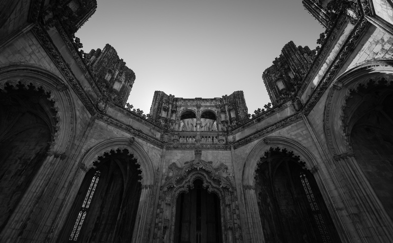 Black and White, built structure, Capelas Imperfeitas, history, Batalha, Manueline, Dramatic, building exterior, belief, Chapels, canon, white, Heritage