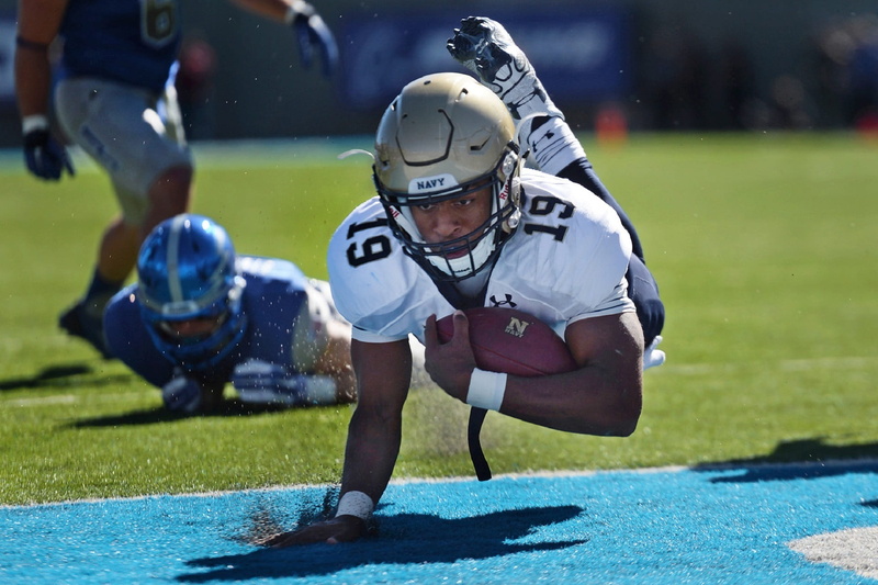 adolescence, college, teenager, stadium, american football - ball, runner, touchdown, ball carrier, ball, high school student, playing, american football player