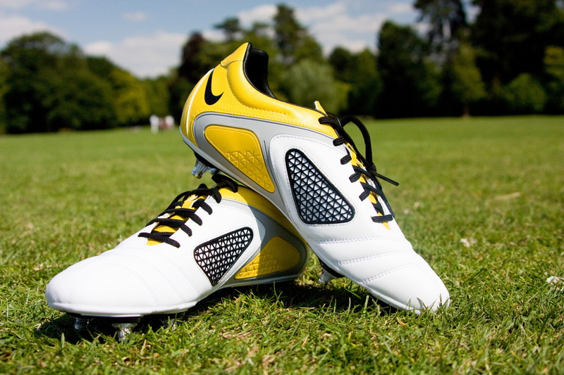 black, arsenal, focus on foreground, day, footballer, green color, boots, soccer, barcelona, united, golf, cup, pair, park, liverpool, outdoors, cleats
