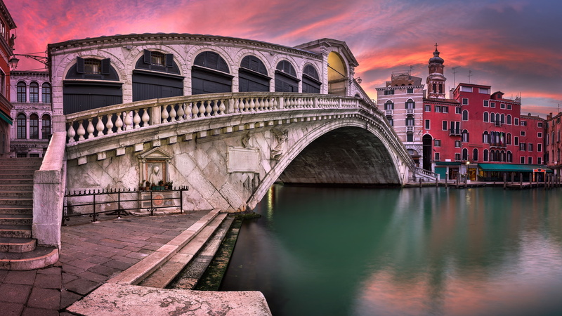 building, stone bridge, arch bridge, rialto bridge, ponte di rialto, waterway, city, tourist attraction, pedestrian bridge, venice, bridge, pink clouds