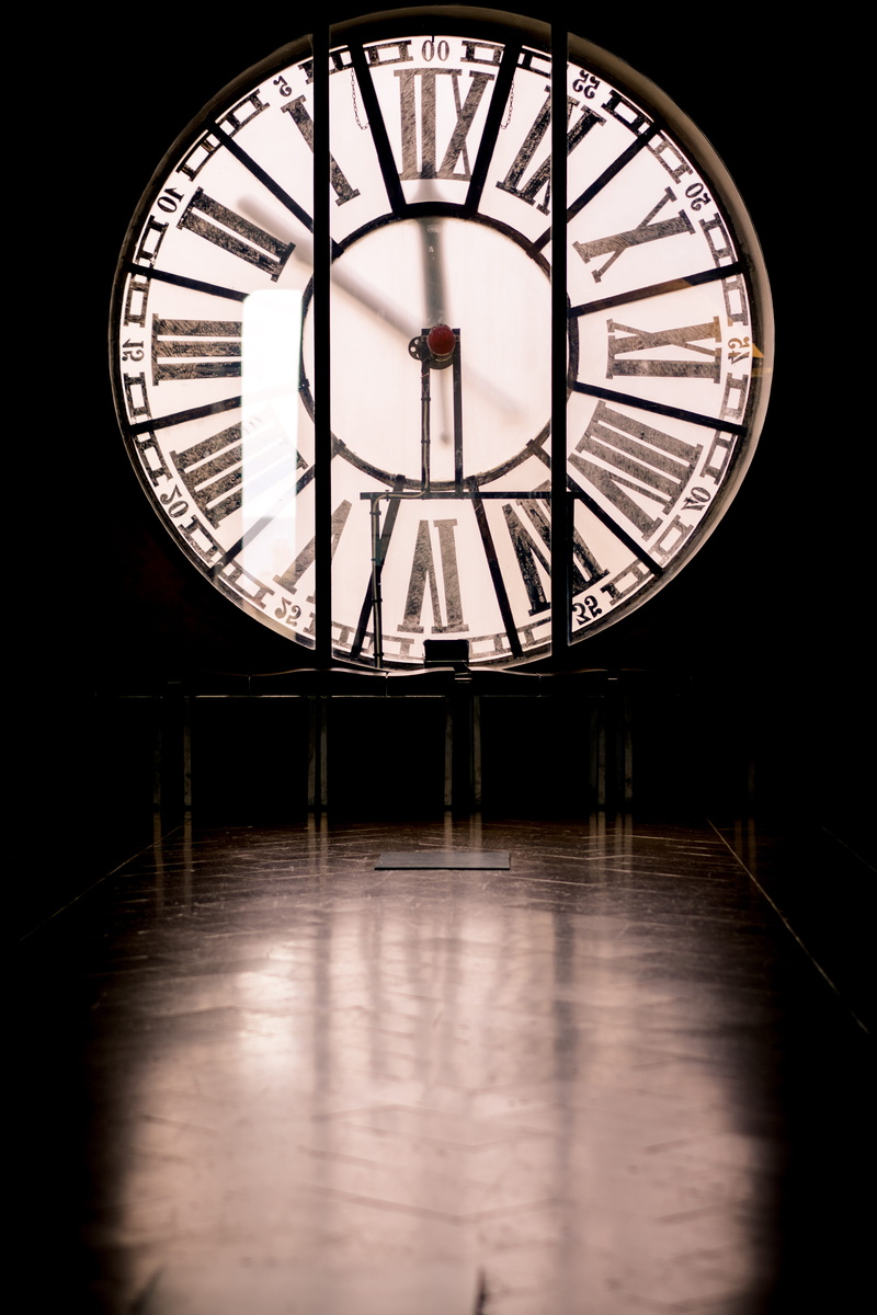 shape, time, building, instrument of time, number, roman, hour, built structure, clock face, day, illuminated, indoors, roman numeral, no people, clock