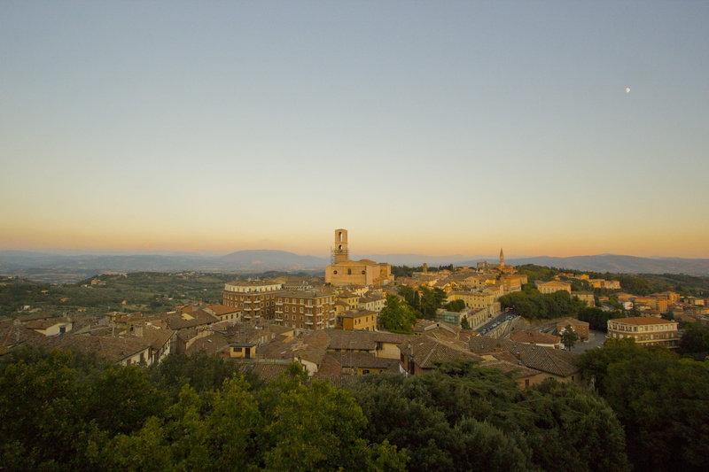 sky, aerial view, nature, roof, plant, outdoors, built structure, 2K, building exterior, cityscape, clear sky, townscape, steeple, spire, perugia, building