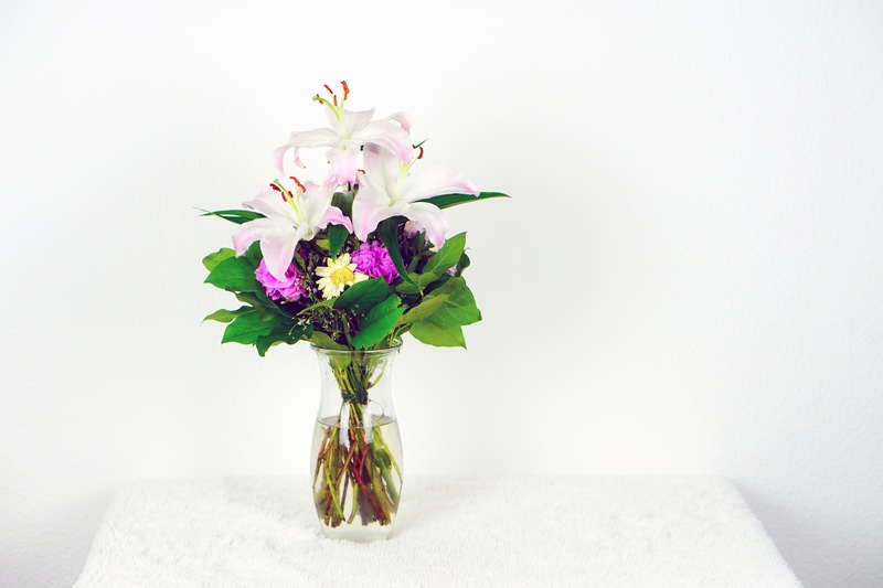green, strauss, floristry, blossom, bloom, pink color, flower head, love, pink, beauty in nature, beautiful, table, greeting, congratulate, gift, congratulations