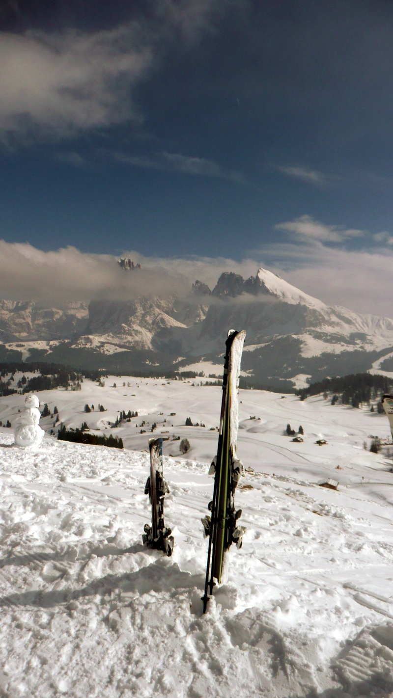 downhill, skier, alpine, beauty in nature, tranquil scene, cold, non-urban scene, sky, slope, land, environment, snowcapped mountain, vacation, 2K, scenics - nature