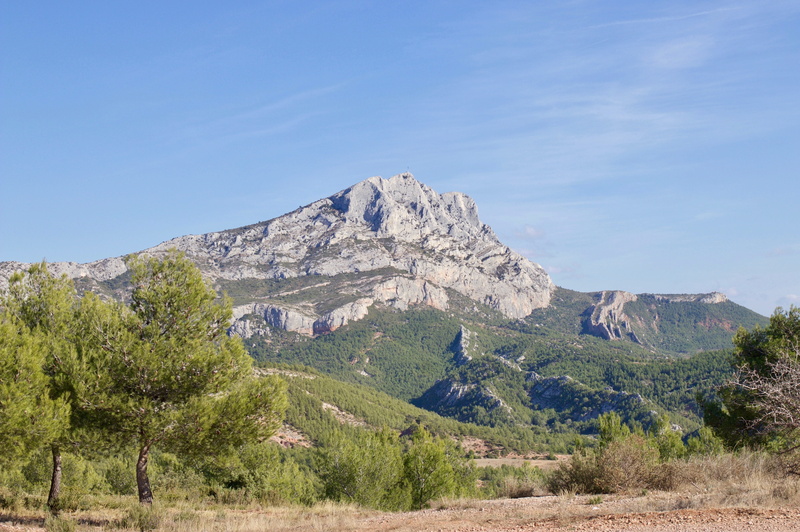 france, côte dazur, mont saint-victoire, outdoors, no people, 5K, tranquil scene, landscape, land, mountain range, mountain, tree, remote, idyllic, scenics - nature