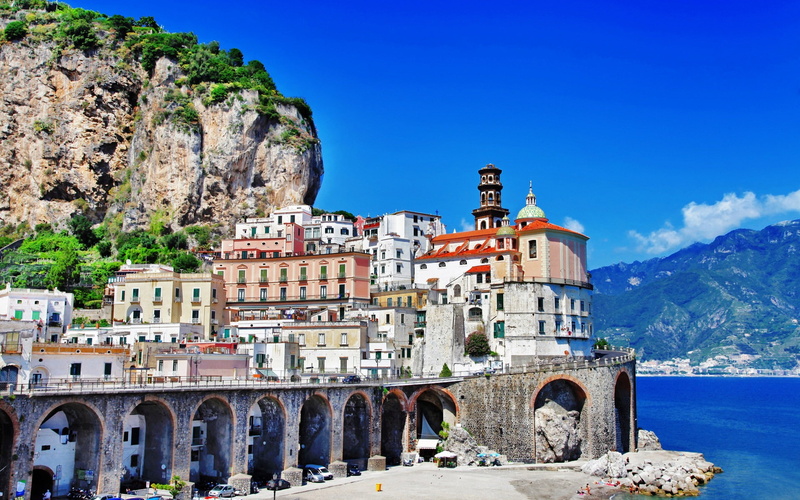 landscape, blue, waterfront, nature, built structure, photos, history, architecture, tourism, house, day, sky, 1080P, mountain, outdoors, travel