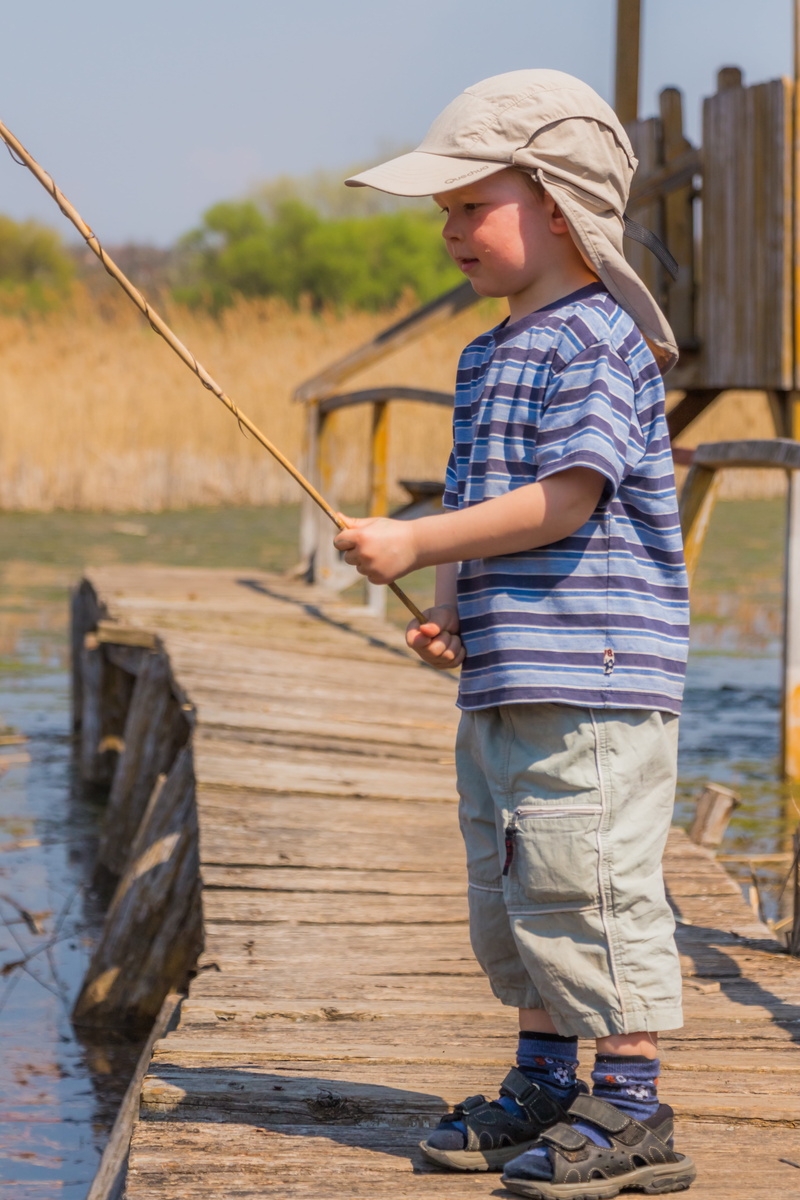 fishing Rod, leisure activity, shirt, boys, cute, men, males, fisherman, plays, kid, full length, focus on foreground, 5K, black, child, rod, casual clothing