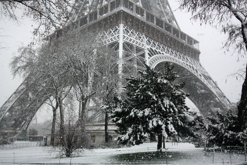 Eiffel Tower, Winter, Snow, Black and White, Paris, 720P, Photography