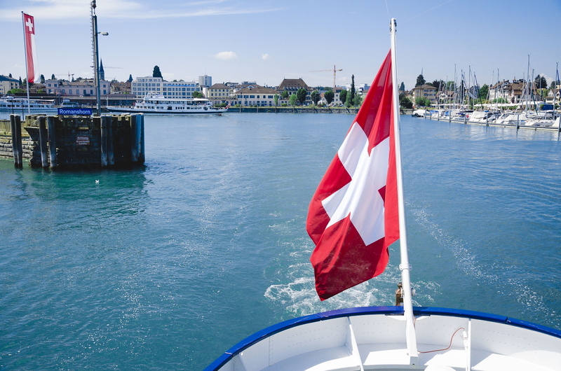 port, independence, switzerland, nature, lake, red, no people, photo, sky, tourism, 4K, built structure, zurich, building exterior, holidays, vistas, mode of transportation