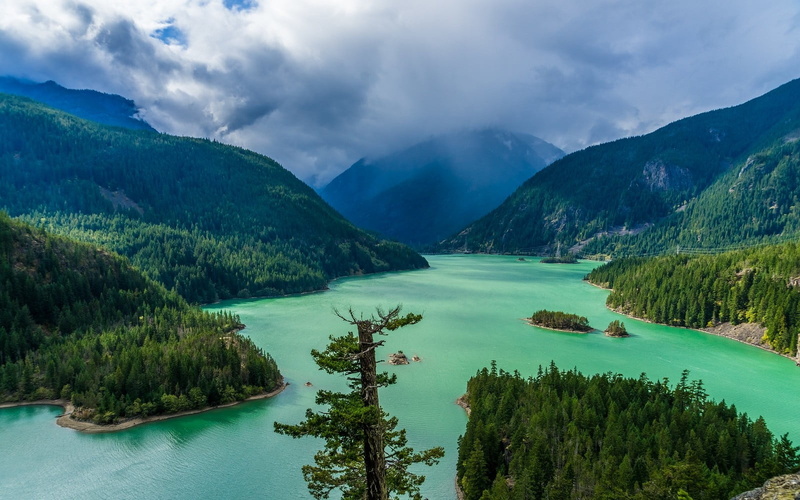 forest, water, cloud - sky, green color, day, 720P, photo, mountain range, scenics - nature, idyllic, beauty in nature, no people, mountains, turquoise colored