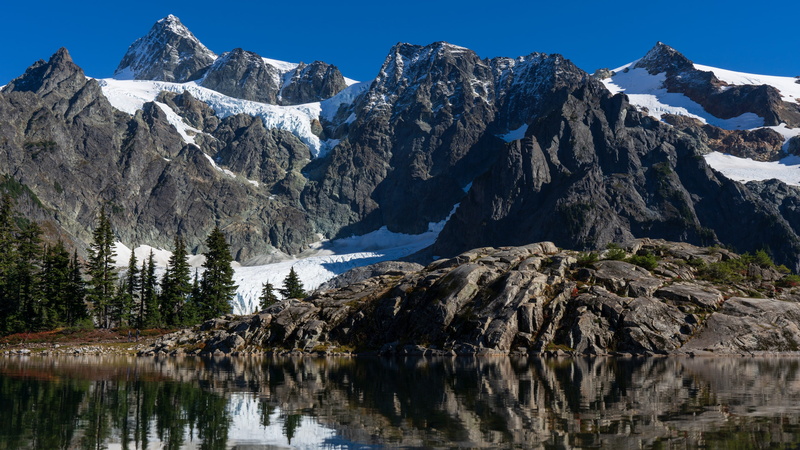 water, 4K, crest, outdoors, environment, mountain range, ice, no people, united states, tranquility, nature, sky, peak, formation, day, mountain, snowcapped mountain