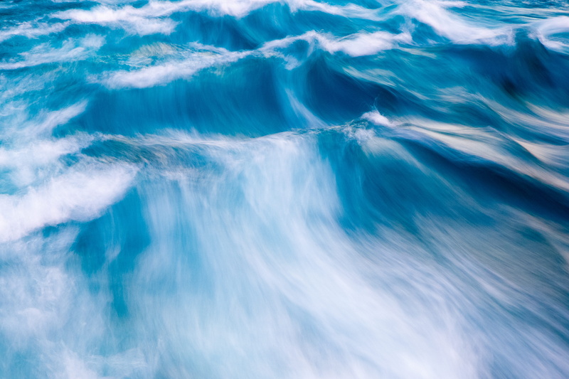 water, abstract backgrounds, scenics - nature, foam, stream, photo, blurred motion, power in nature, sea, long exposure, upset, disruption, outdoors, waves