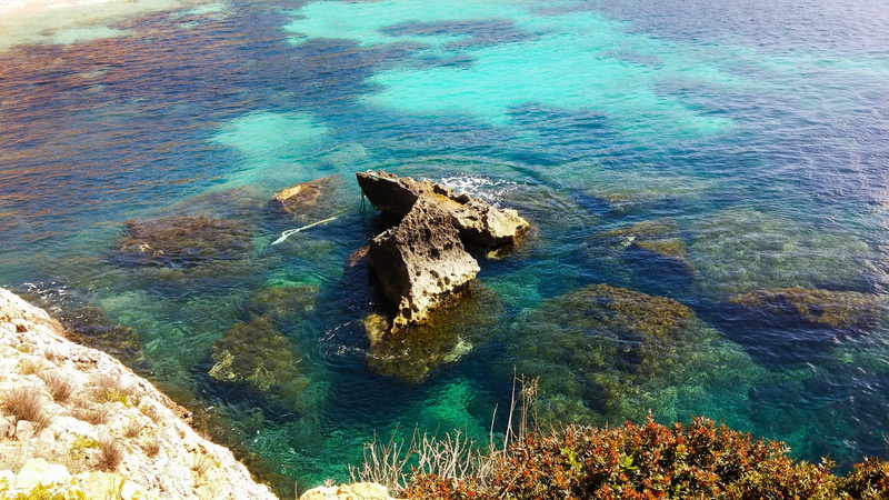 solid, coast, beauty in nature, brown, tranquility, stack rock, outdoors, painting, land, idyllic, beach, nature, sea, water, rocky coastline, 720P, rock - object