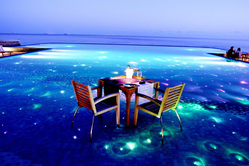 romance, pool, food, 1080P, view, two, candlelight, candles, dine, island, tropical, lit, ocean, romantic, south-pacific, table
