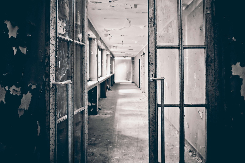 run down, 4K, deterioration, run-down, entrance, bad condition, glass, ruined, the way forward, day, weathered, dilapidated, arcade, gloomy, dirty, decline