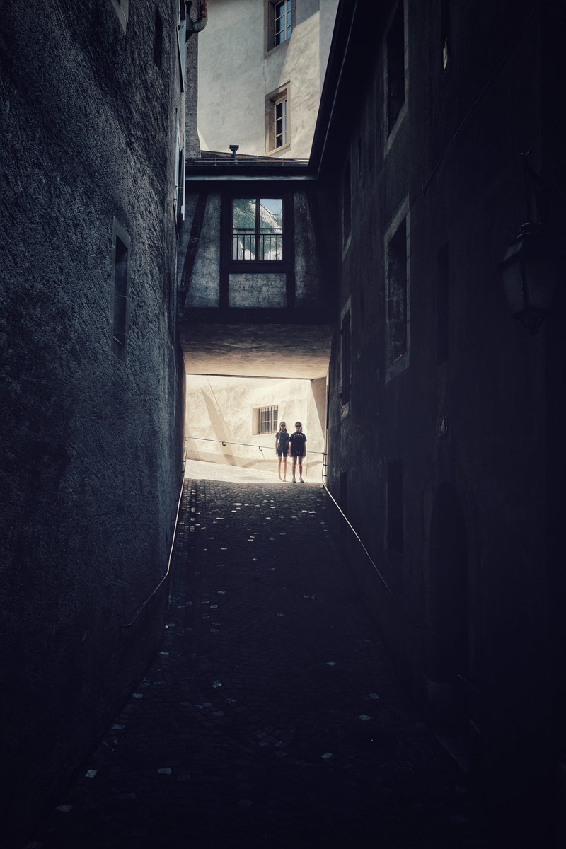 creepy, 5K, vintage, wall, men, women, medieval, old, cultures, urban, standing, built Structure, window, walking, one Person, silhouette, old town, back Lit