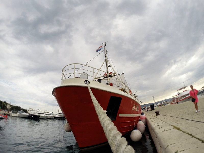 cloud - sky, 2K, red, nautical vessel, travel, transportation, mode of transportation, summer, outdoors, port, sea, fishing industry, overcast, water