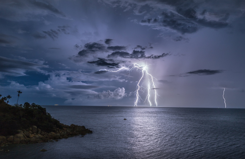 ominous, the ocean, forked lightning, storm, The Gulf of Thailand, the island of Koh Samui, The Pacific ocean, no people, lightning, Koh Samui Island, storm cloud