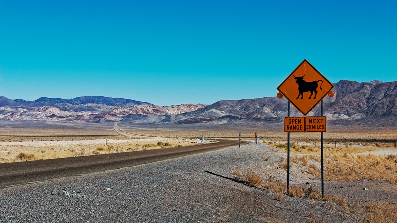guidance, road, no people, transportation, 2K, sign, luning, mountain, usa, road sign, outdoors, nevada, non-urban scene, travel, climate, nature, environment