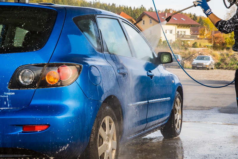 road, blue, travel, washer, wash, outdoors, wheel, using, no people, cleaning, foam, door, day, car, street, nature, headlight, lance wash, clean, rim