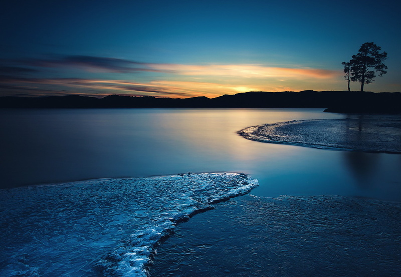 waterfront, landscape, cloud - sky, non-urban scene, silhouette, beauty in nature, water, frozen lake, idyllic, 1080P, mountain, nature, tree, blue, swimming pool