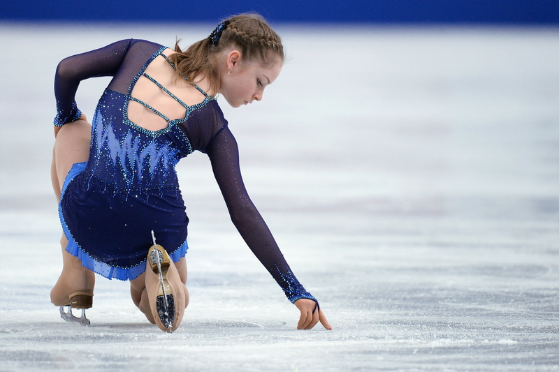 Yulia Lipnitskaya, lifestyles, water, teenager, males, real people, exercising, vacations, adult, child, fun, young Adult, beige, running, day, recreational Pursuit