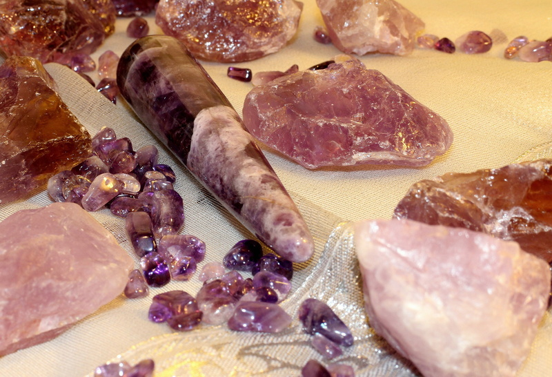 stone, brown, still life, healthy eating, crystal, choice, no people, salami, sausage, semi precious stone, healing stone, gemstone, glassy, beef, mineral