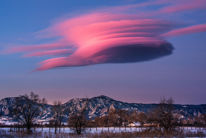 dusk, countryside, field, snow, sunset, twilight, farm, farmland, mountains, winter, lenticular cloud, 1080P