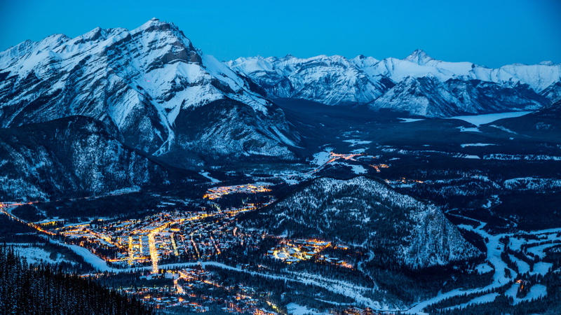 valley, 1080P, Banff National Park, Canada, lights, pine trees, mountains, forest, Tunnel Mountain, nature, landscape, snow, Banff, winter, village