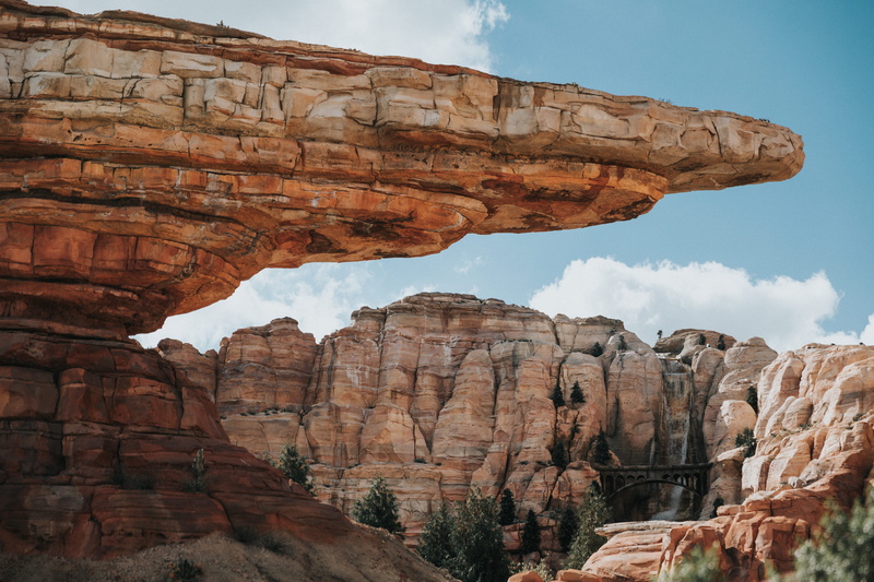 majestic, 5K, sky, movie scene, mountain, famous Place, wilderness, disney, park - Man Made Space, outdoors, stone - Object, red, cars land, national Park