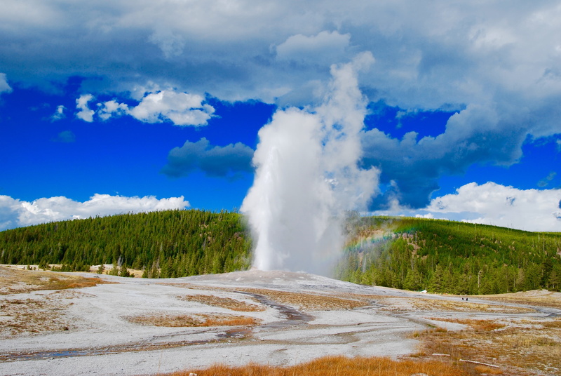 top, outdoors, mountains, heat - temperature, clouds, landscape, scenics, wilderness, environment, 4K, travel, geology, nature, geyser, aspen, park, cloud - sky