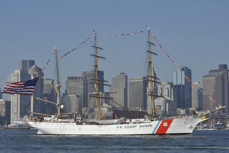 ocean, vessel, architecture, no people, cityscape, eagle, building exterior, three masted, sea, navigation, 1080P, city, building, sky, luxury, cutter
