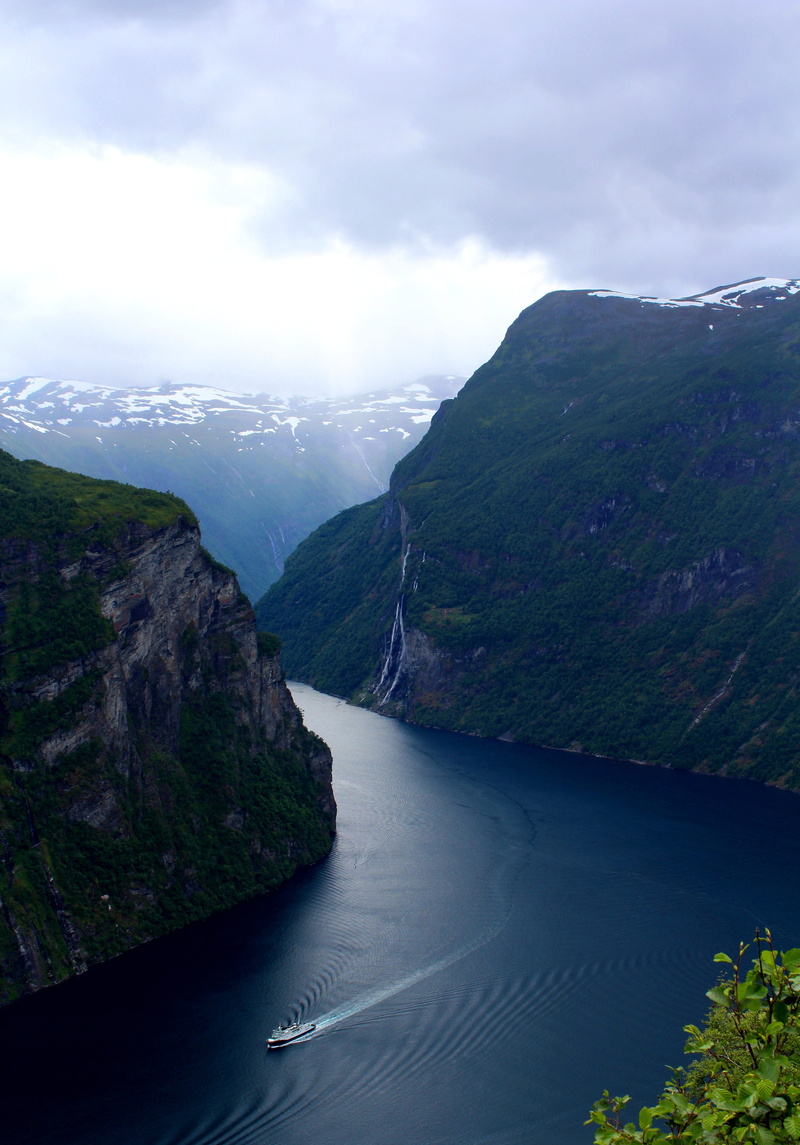 non-urban scene, tranquil scene, river, sky, geiranger, outdoors, scenics, norway, cloud - sky, waterfall, Geiranger Fjord, mountain range, flowing water