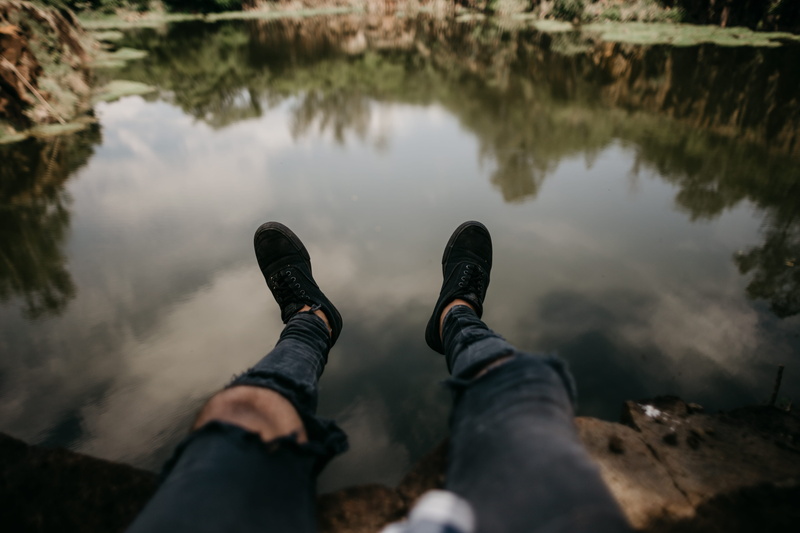 shoe, men, leg, cloud, cliff, river, human body part, reflect, human limb, sitting, water, life, near, montain, photo, body part, sit, day, 5K, lake, human leg