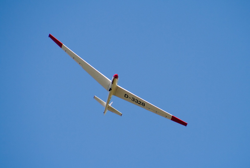 aircraft, mood, red, wings, white, glider pilot, copy space, no people, float, segelflugsport, outdoors, airport, air vehicle, gliding, sky, fly, 1080P