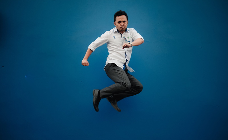 people, white shirt, colored background, men, business, pt len industri (persero), business person, one person, portrait, young adult, happy man, blue