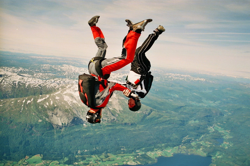 parachute, mountains, container, skydivers parachuting, valley, parachuting, 1080P, headdown, flying, diving, clouds, sky, skydivers, sports